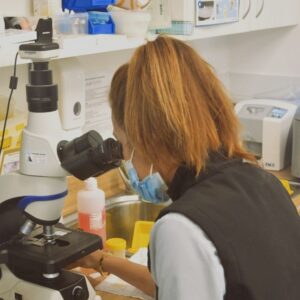 Alisha Borglund and Microscope
